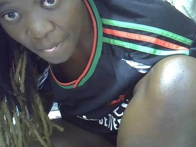 Live sex webcam photo for Ebonyliliana #291622551