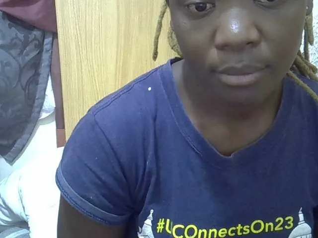 Live sex webcam photo for Ebonyliliana #291712414