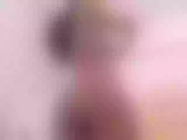 Live sex webcam photo for Ebonymore06 #278144045