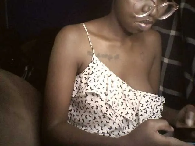 Live sex webcam photo for Ebonymuse #291375644