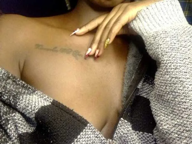 Live sex webcam photo for Ebonymuse #291462609