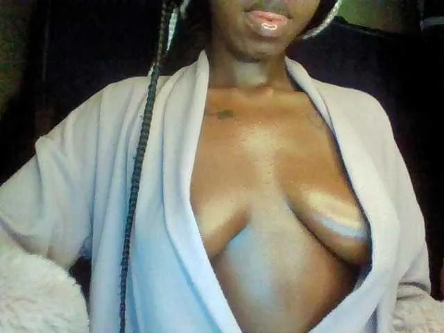 Live sex webcam photo for Ebonymuse #291538382