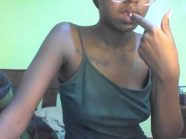 Live sex webcam photo for Ebonymuse #291693113