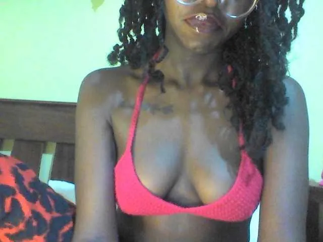 Live sex webcam photo for Ebonymuse #291801208