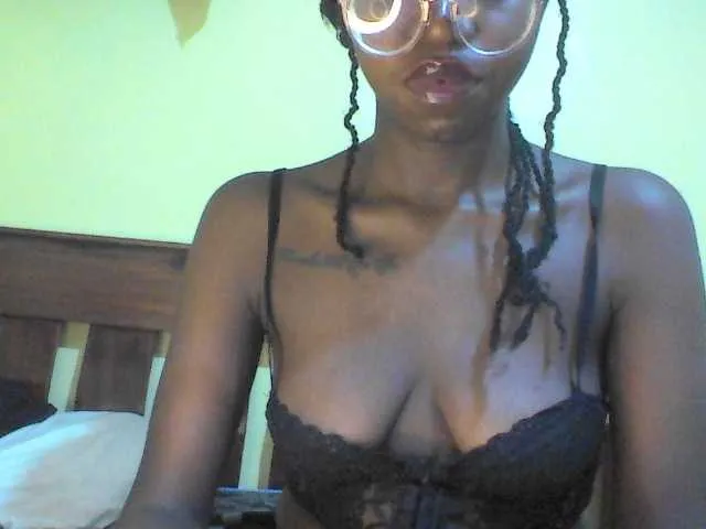 Live sex webcam photo for Ebonymuse #291810064