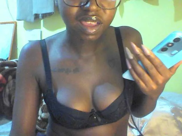 Live sex webcam photo for Ebonymuse #291953009
