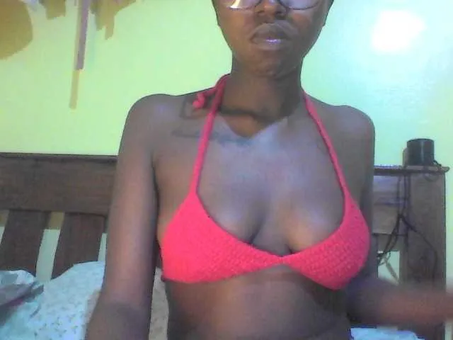 Live sex webcam photo for Ebonymuse #291997558