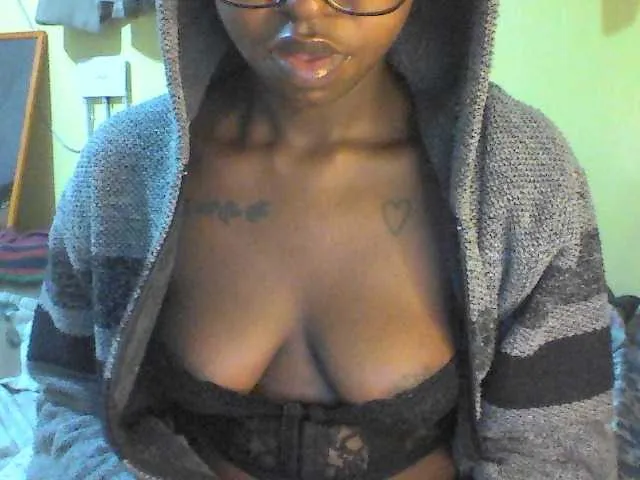 Live sex webcam photo for Ebonymuse #292030313