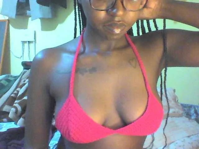 Live sex webcam photo for Ebonymuse #292084652