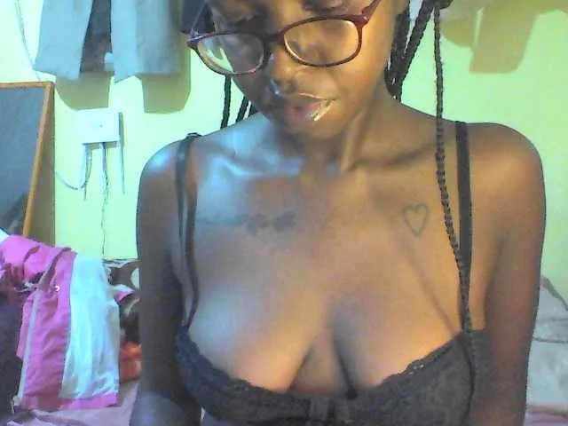 Live sex webcam photo for Ebonymuse #292122582