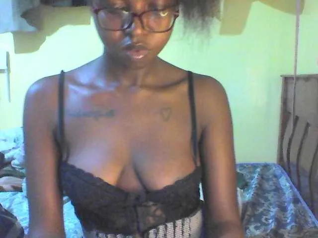 Live sex webcam photo for Ebonymuse #292168860
