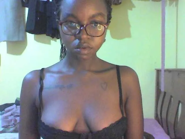 Live sex webcam photo for Ebonymuse