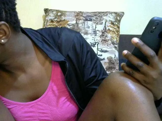Live sex webcam photo for Ebonyquinter #276116187