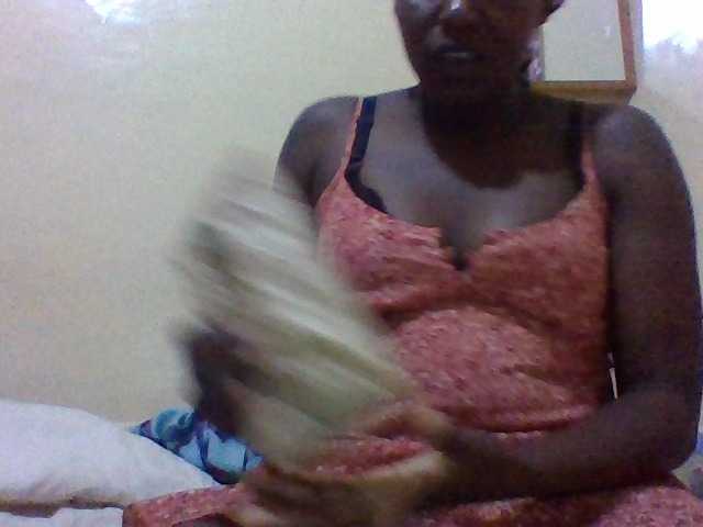 Live sex webcam photo for Ebonysessley #277119144