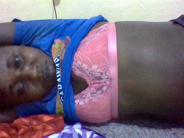 Live sex webcam photo for Ebonysessley #277145648