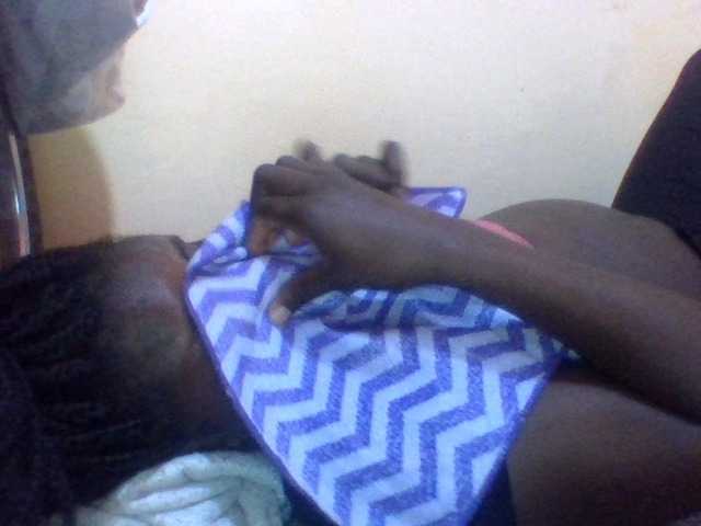 Live sex webcam photo for Ebonysessley #277179055