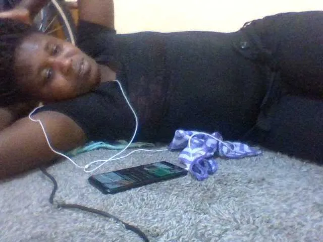 Live sex webcam photo for Ebonysessley #277186391