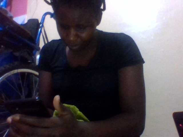 Live sex webcam photo for Ebonysessley #277188339