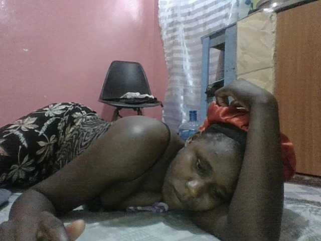 Live sex webcam photo for Ebonysessley #277317724