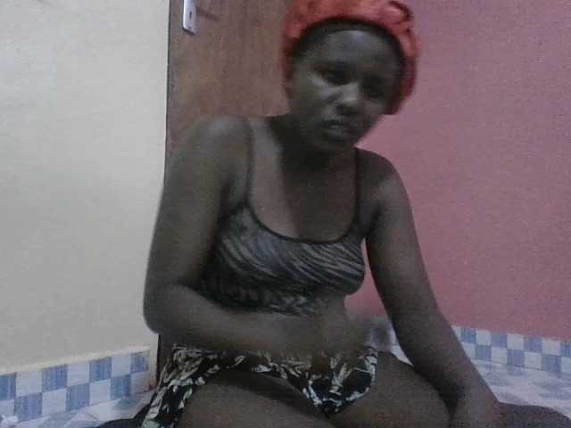 Live sex webcam photo for Ebonysessley #277325153