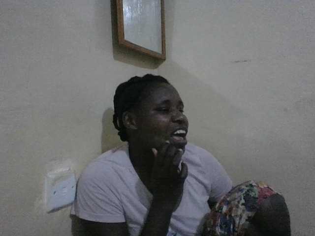 Live sex webcam photo for Ebonysessley #277372862