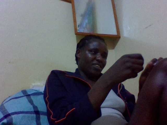 Live sex webcam photo for Ebonysessley #277415613