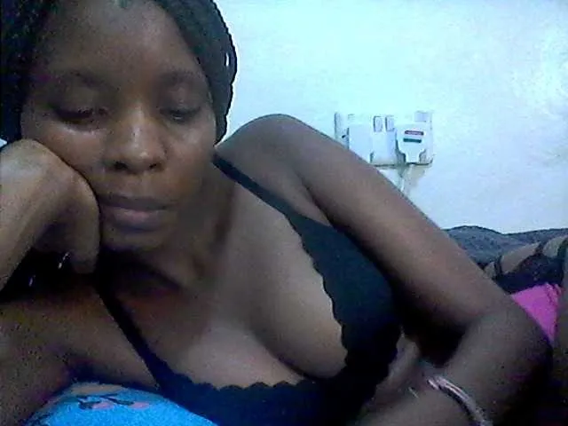 Live sex webcam photo for Ebonysly #293897934