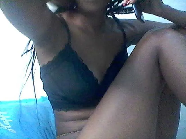 Live sex webcam photo for Ebonysly #293905879