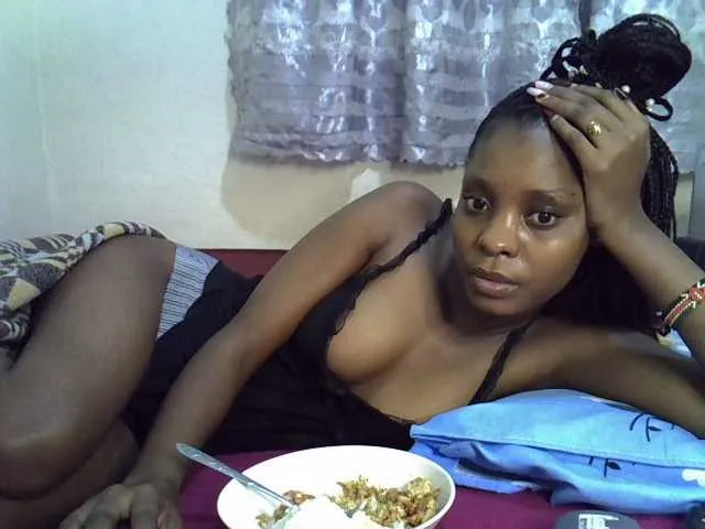 Live sex webcam photo for Ebonysly #294113877