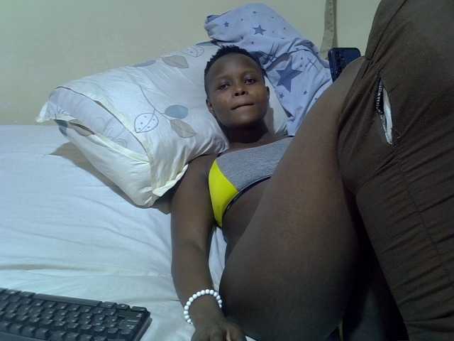 Live sex webcam photo for Ebonysonya2 #291261691