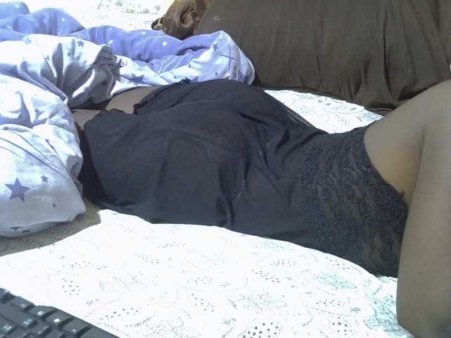 Live sex webcam photo for Ebonysonya2 #291321772