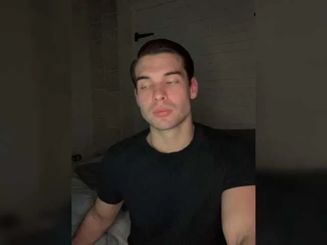 Live sex webcam photo for Eclipse6677 #277444283