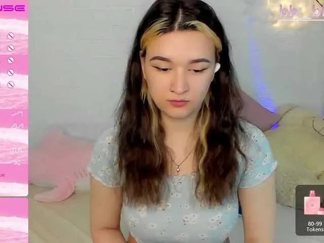 Live sex webcam photo for EdaSnow #273241550