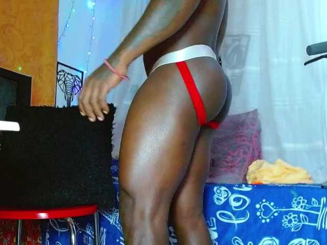 Live sex webcam photo for Eddybonbom1 #276612373