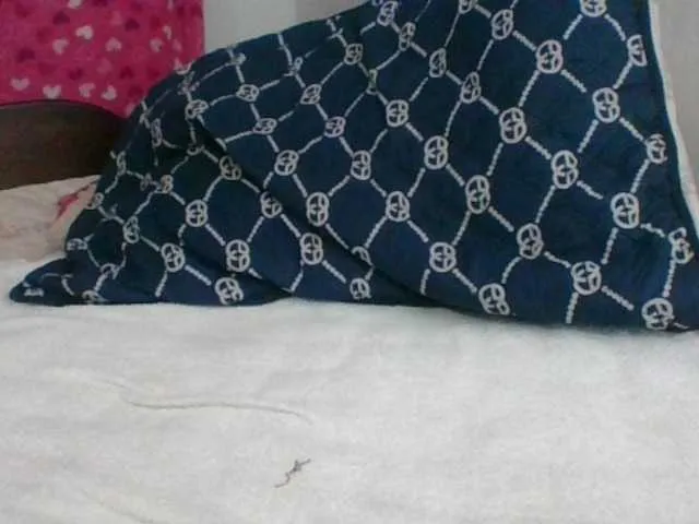 Live sex webcam photo for EdenJupiters #275433255