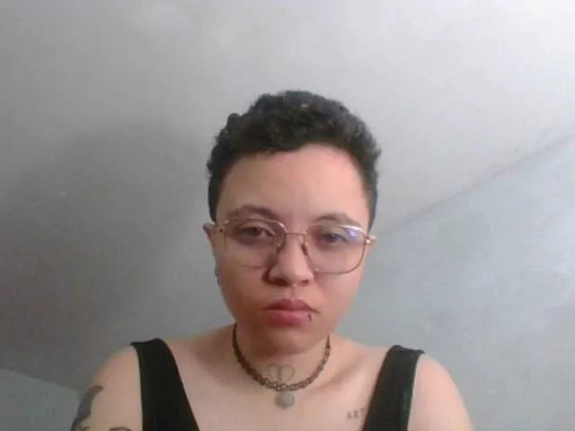 Live sex webcam photo for EdenJupiters #275532994