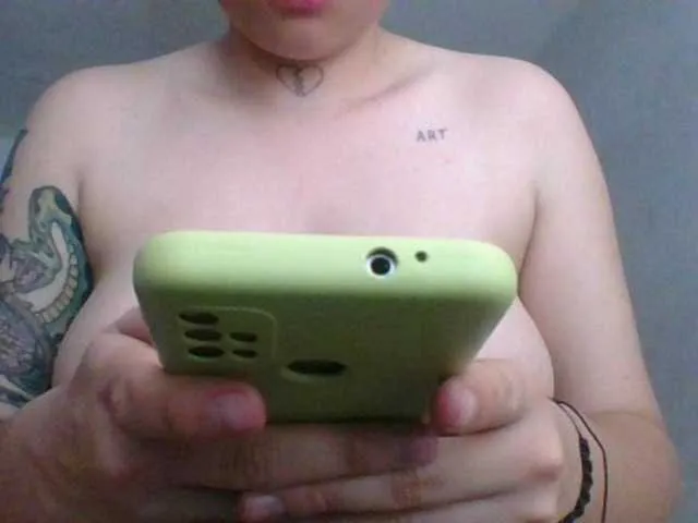 Live sex webcam photo for EdenJupiters #275680857