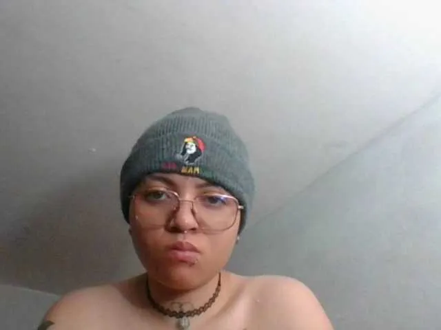 Live sex webcam photo for EdenJupiters #276149053