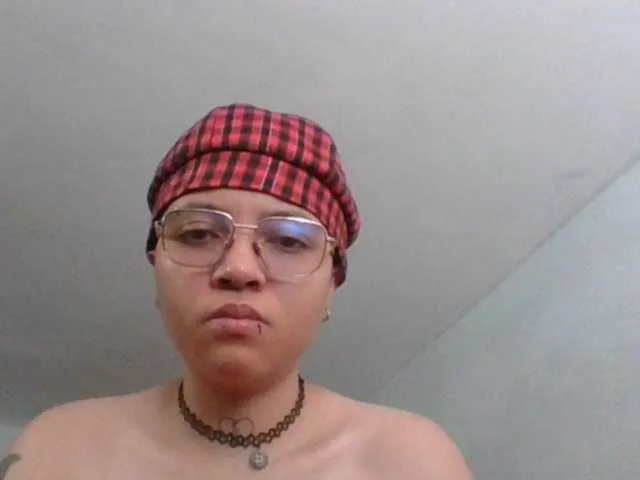 Live sex webcam photo for EdenJupiters #276155727