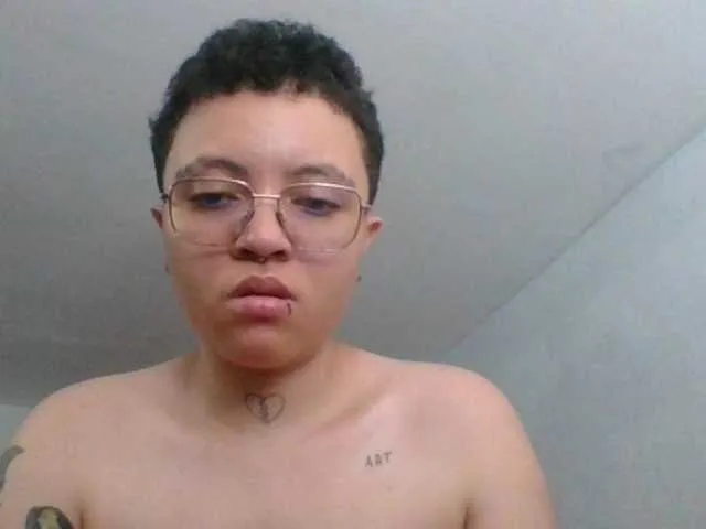 Live sex webcam photo for EdenJupiters #276158192