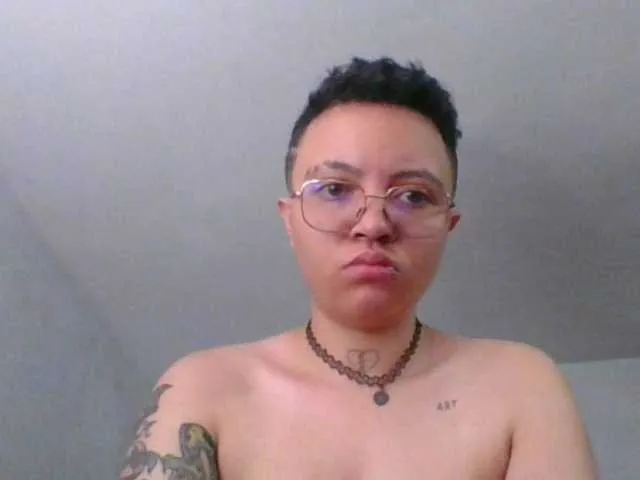 Live sex webcam photo for EdenJupiters #276383142