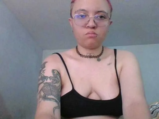 Live sex webcam photo for EdenJupiters #276715185