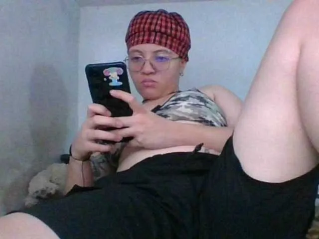 Live sex webcam photo for EdenJupiters #277316295