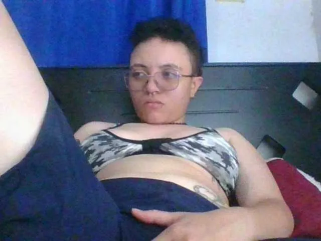 Live sex webcam photo for EdenJupiters #277727675