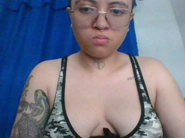 Live sex webcam photo for EdenJupiters #277739833