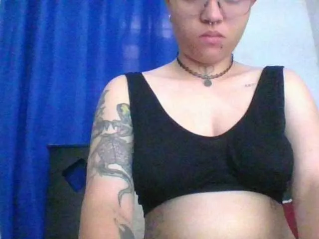 Live sex webcam photo for EdenJupiters #277764120