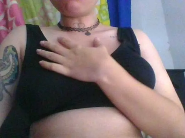 Live sex webcam photo for EdenJupiters #277872524