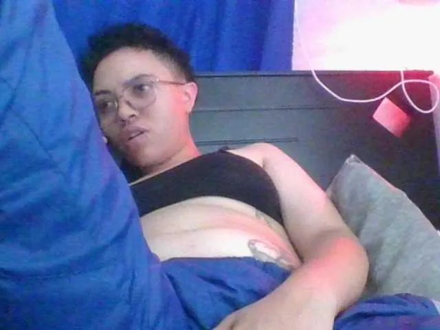 Live sex webcam photo for EdenJupiters #278278283