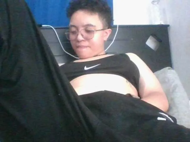 Live sex webcam photo for EdenJupiters #278304937