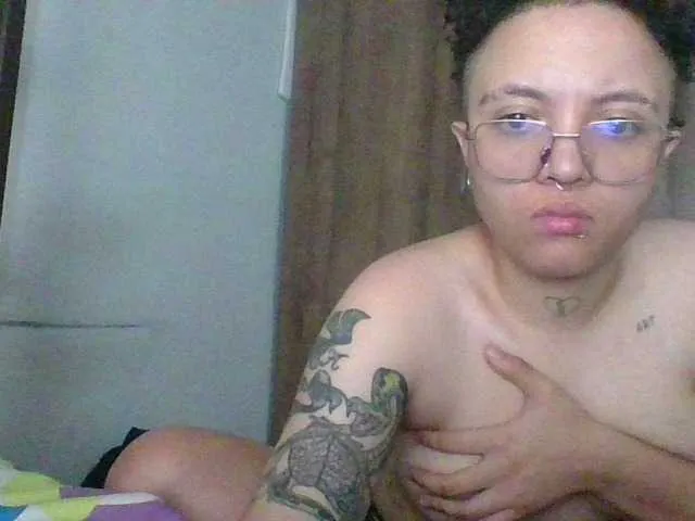 Live sex webcam photo for EdenJupiters #290174783